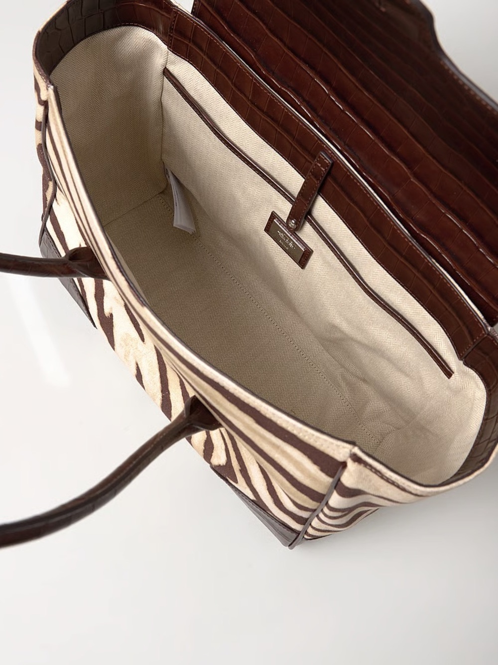 Lauren Ralph Lauren
Zebra-Print Canvas Extra Large Tanner Satchel - Picture 6 of 6